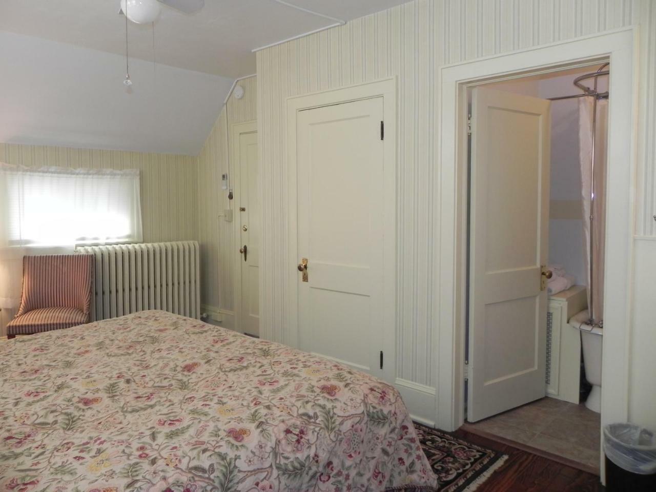 Vine Cottage Inn Хот-Спрингс Экстерьер фото